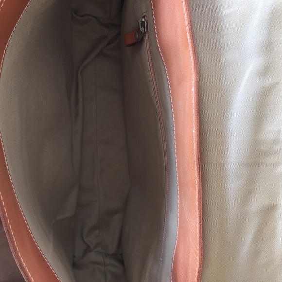 Natural saddle leather messenger, briefcase, bag - Picture 5 of 8